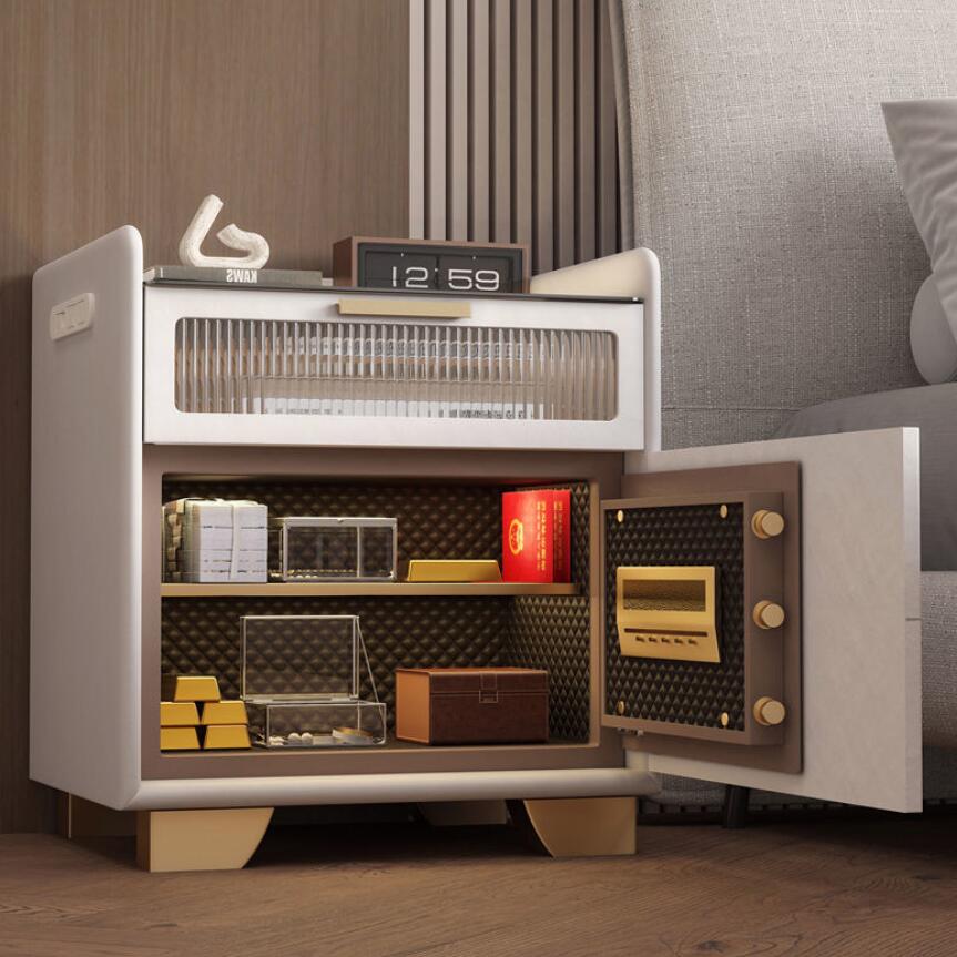 Moderner, leichter Nachttisch  – Smart Home Hotel Bewertung und Preis